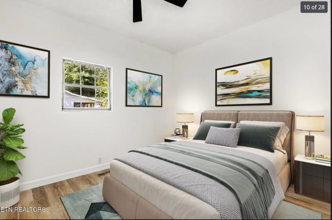 Photo - 3822 Hampton Ave