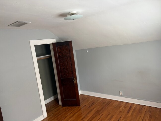 Photo - 1524 Silver Creek Ave SE