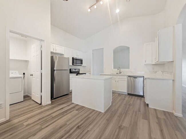 Photo - Excellent neighborhood in Goodyear!