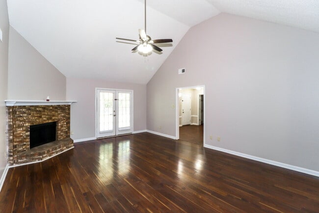 Photo - 631 Betty Boyd Ln