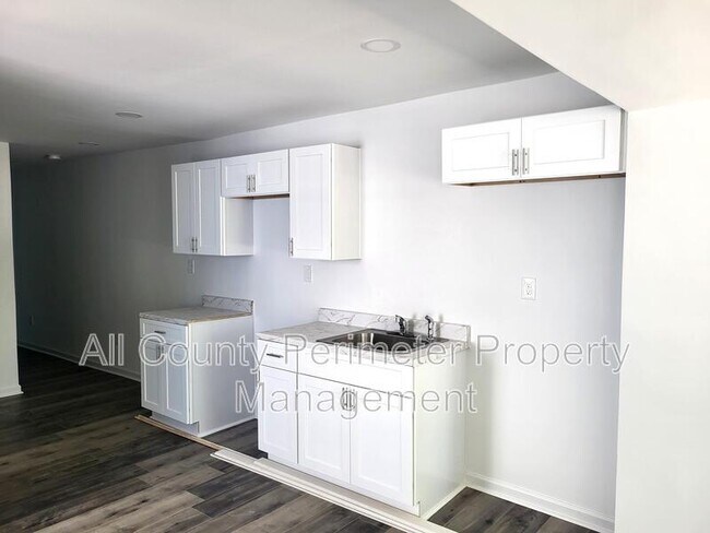 Photo - 1154 Windsor St SW Unit A