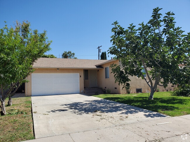 Building Photo - 17961 Lull St Rental