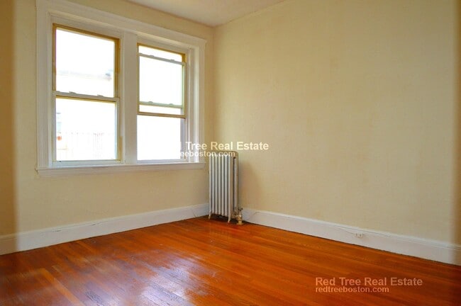 Building Photo - 1820 Commonwealth Ave Unit 36