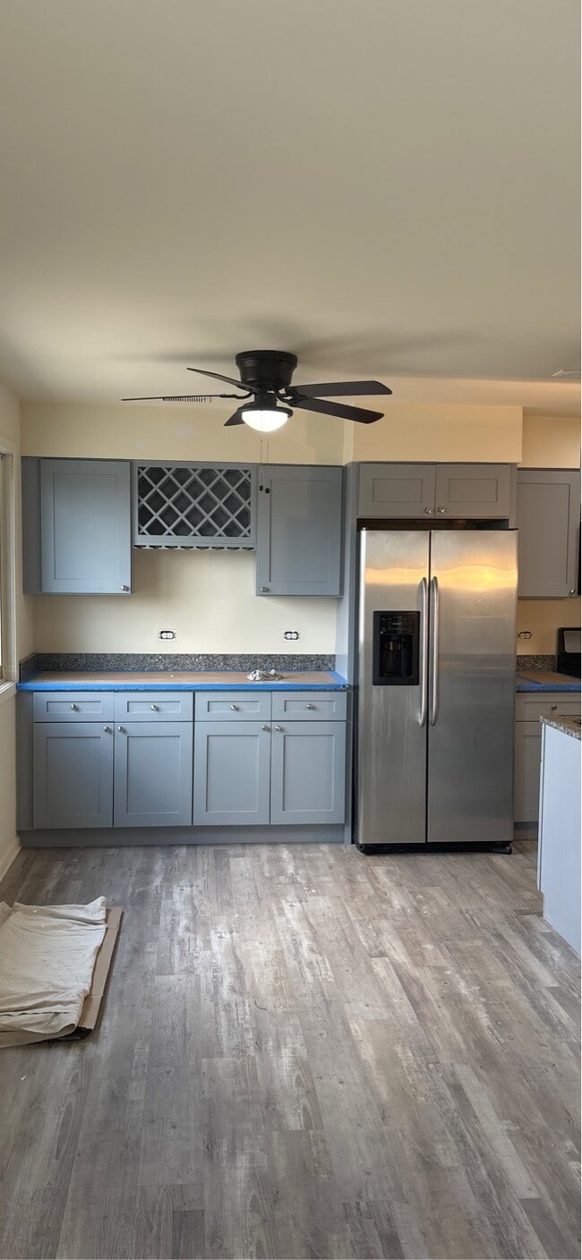 Building Photo - 9937 S Cicero Ave Rental