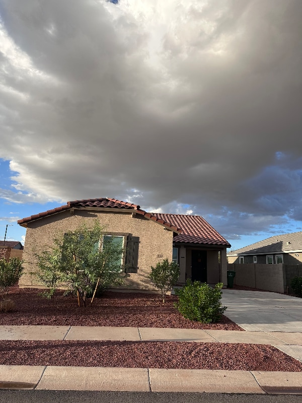 Building Photo - 1118 E Brookwood Dr