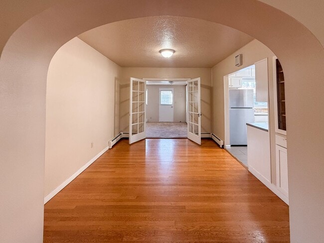 Photo - 1945 High St SE