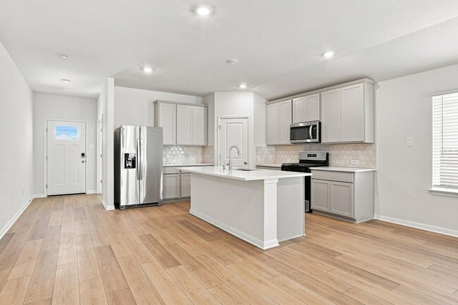 Photo - 180 Coopers Hawk Crst