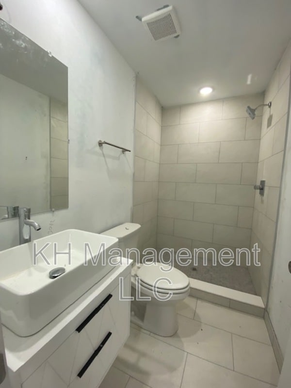 Photo - 3932-36 Mt Vernon St