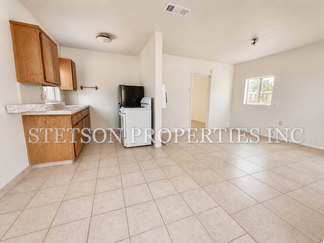 Photo - E. E Cleo Ave Unit 919 1/2