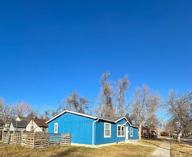 Photo - 300 7th St SW