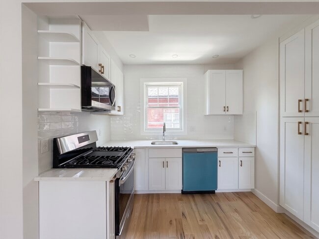 Photo - 10 Pearl St Unit 2