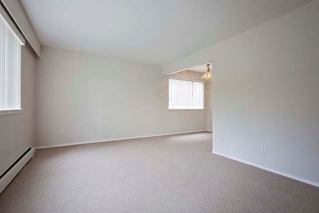 Photo - Royal Ridge Apartments