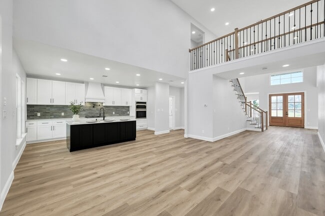 Photo - 49 Winterhaven Ln