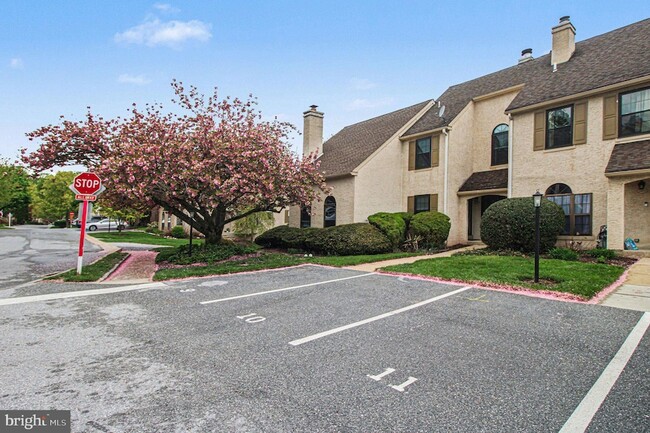 Photo - 3420 Keswick Way