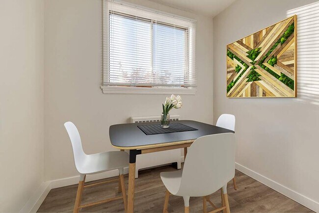 Photo - Sherbrooke Manor