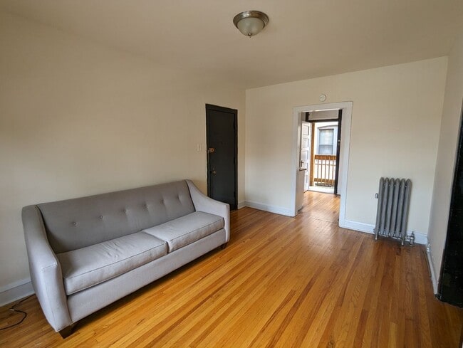 Building Photo - 2700 N Spaulding Ave Unit 3DD