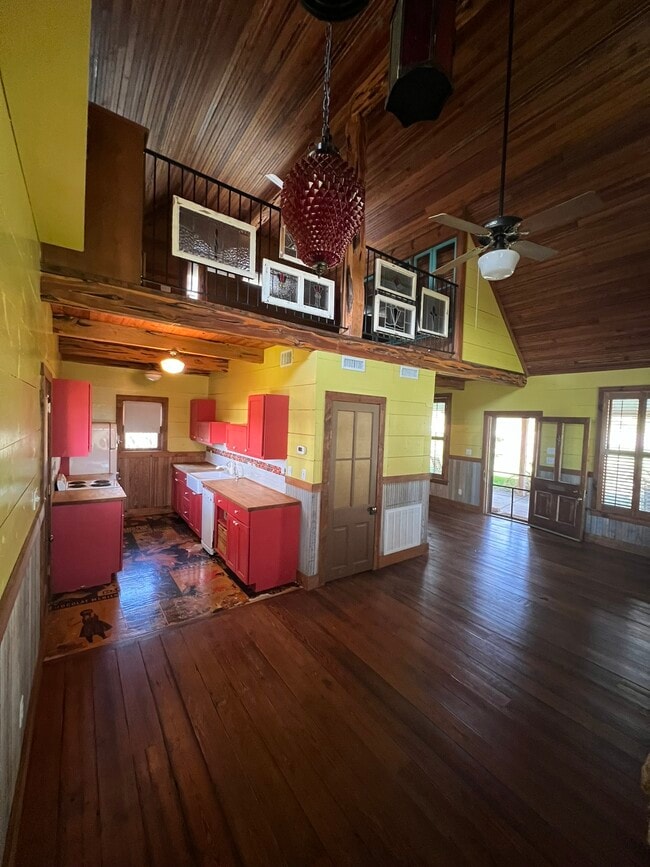 Photo - 813 W Bluebonnet Dr