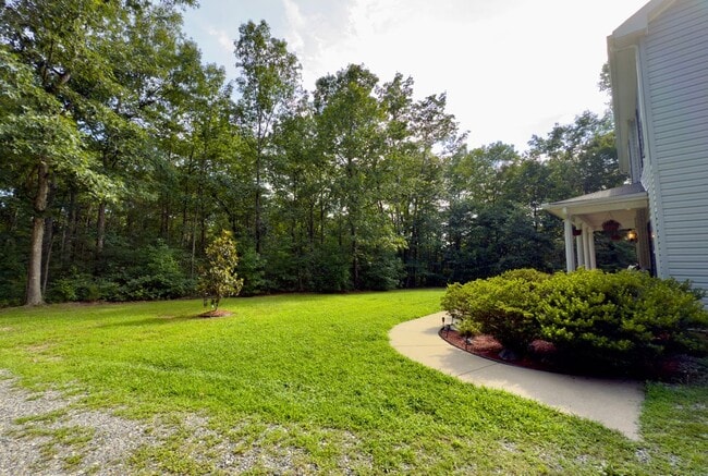 Photo - 864 Ridgemont Dr