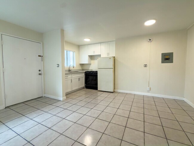 322 Benton Wy Unit 2