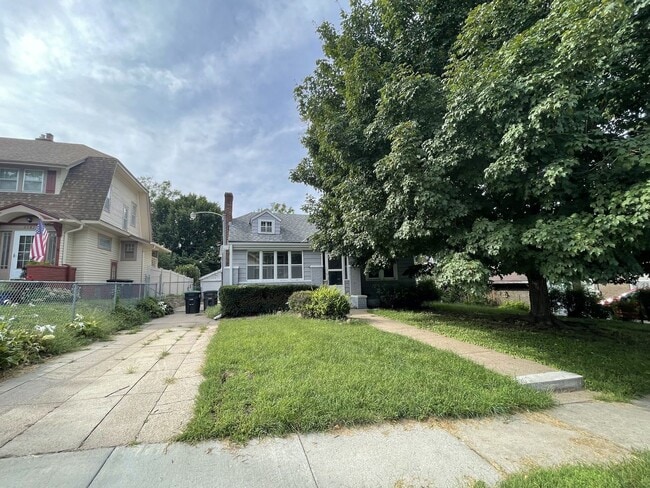 Building Photo - 2587 Titus Ave