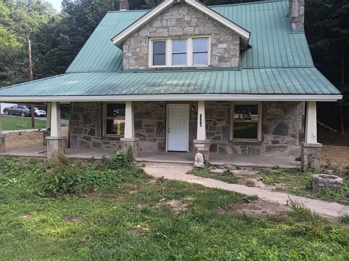 Coming Soon: House on AppleCart Stop! - Coming Soon: House on AppleCart Stop!