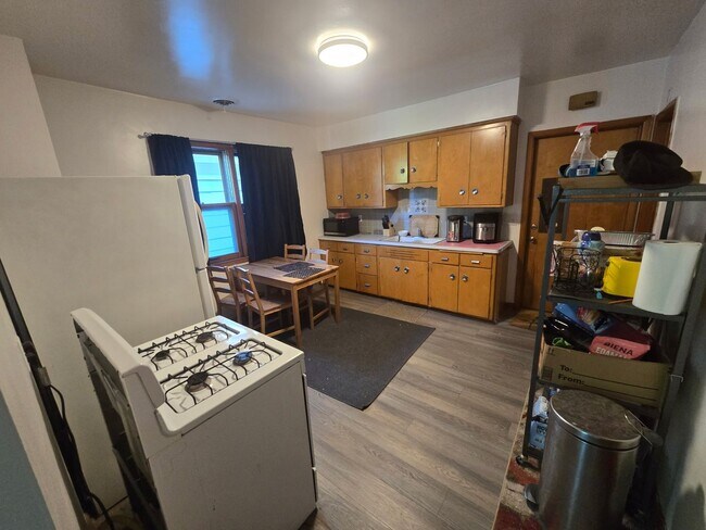 Photo - 1129 E Meinecke Ave Unit 1129 E Meinecke Ave 3