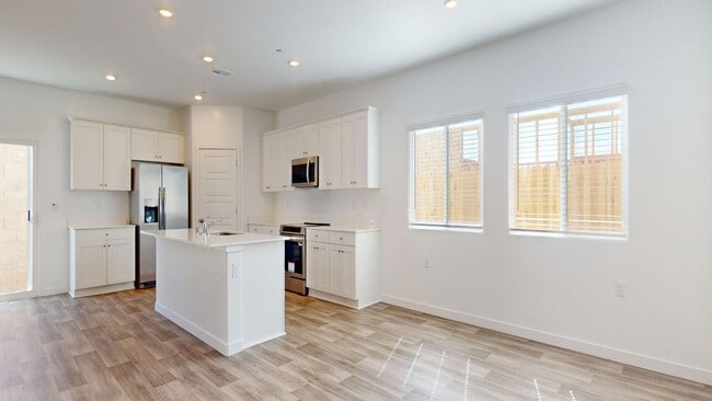 Photo - 3249 Carambola Ave