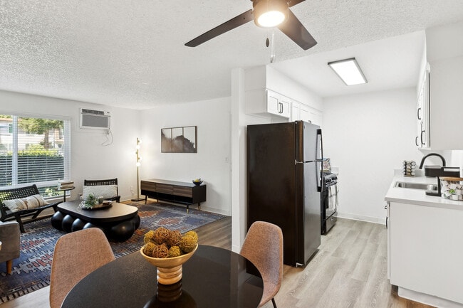 Photo - ReNew on Coloma