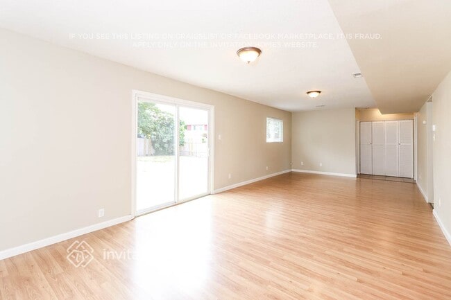 Photo - 3211 Laurelhurst Dr