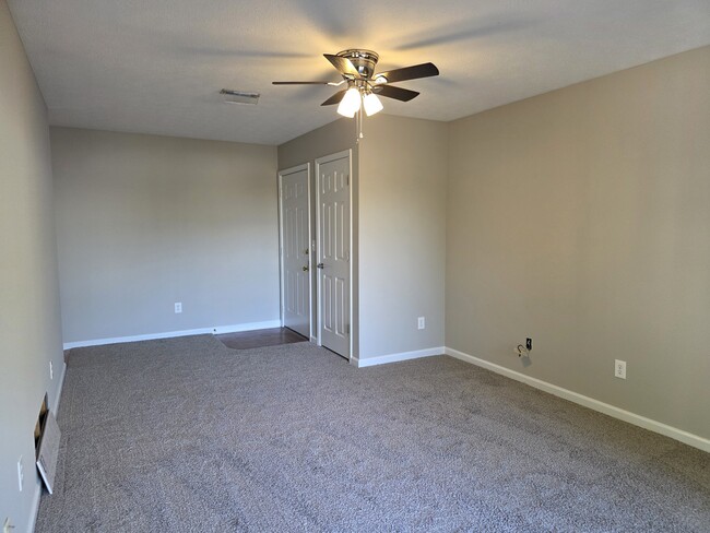 Great room - 275 Montgomery Ave Unidad 5