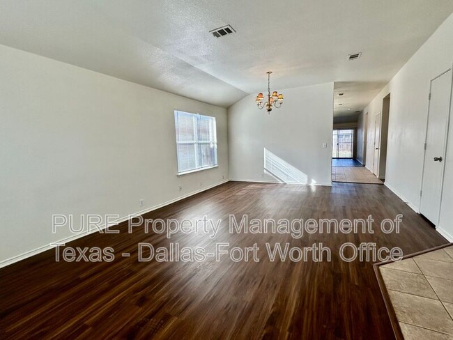 Photo - 1717 Wind Dancer Trail