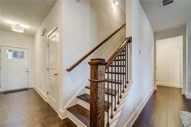 Photo - 96 Auburn Gate Ln