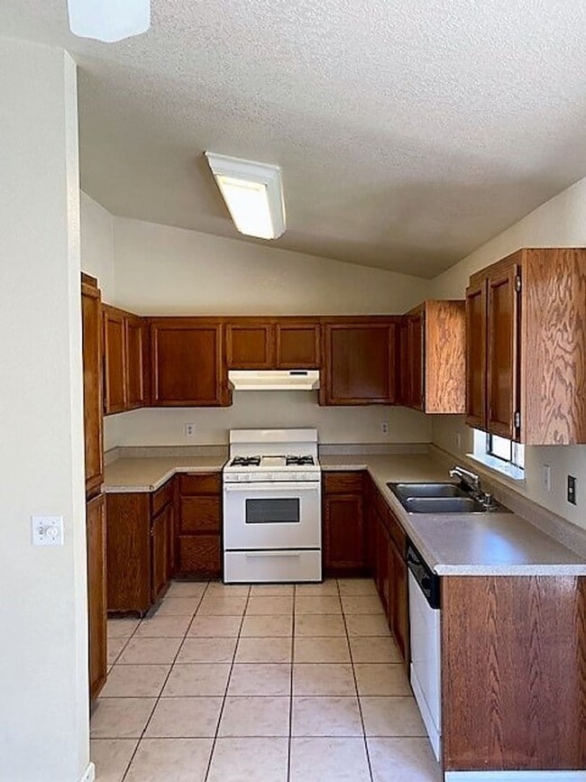 Photo - Live in Quail Ridge Estates!!