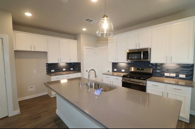 Photo - 21663 Sandy Dune Dr