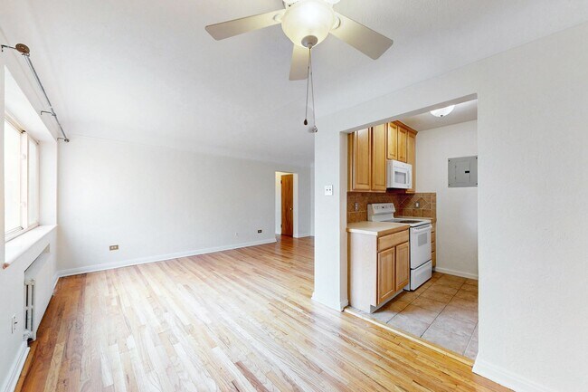 Building Photo - 733 E 2nd Ave Unit La Paloma