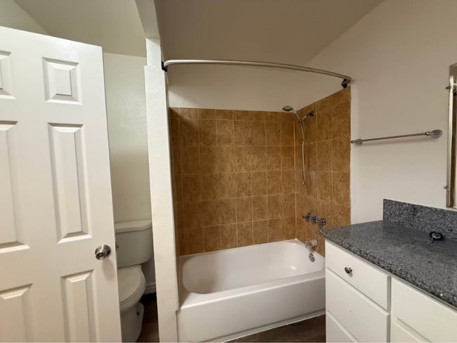 Photo - 16131 Eucalyptus Ave Unidad Y