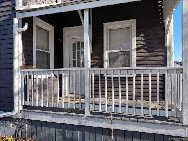 Building Photo - 8 Center St Unit 1