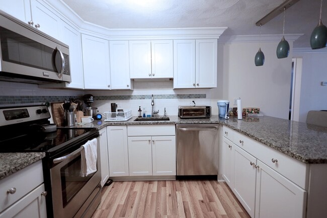 Building Photo - 1105 Lexington St Unit #1 Rental