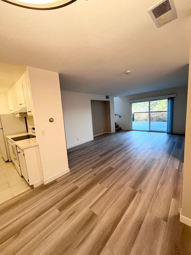 Photo - Bright, Cheery and Newly Renovated 2x1 behind Bon Air!