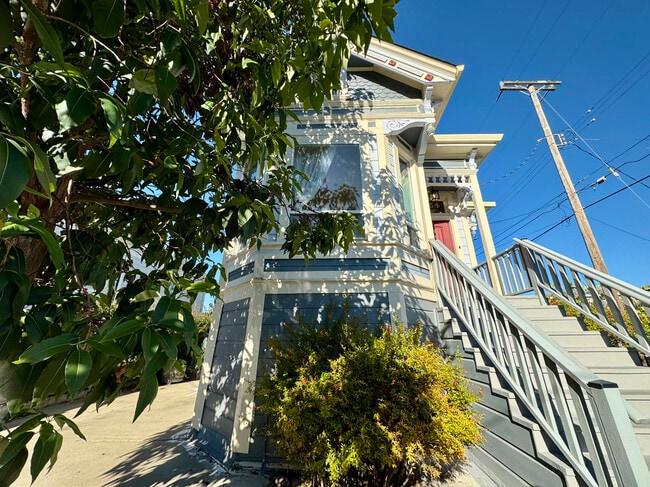 Photo - 1054 24th St