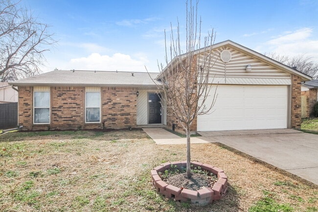 Building Photo - 4221 Sweetgum Way Rental