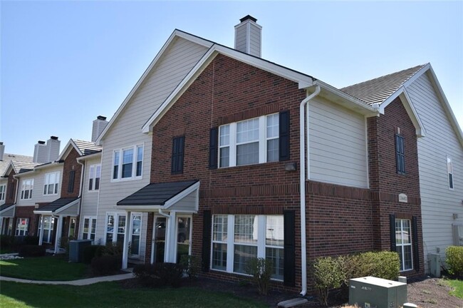 Photo - 11603 Tomahawk Creek Pky Townhome