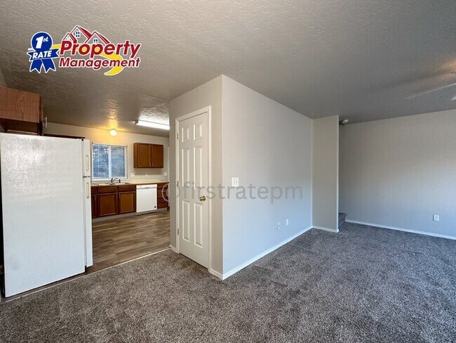 Photo - 16025 N 19th St Unidad #102