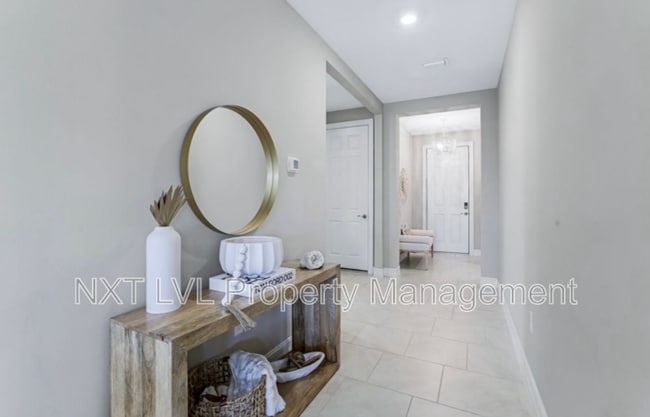 Photo - 440 Coral Reef Pl