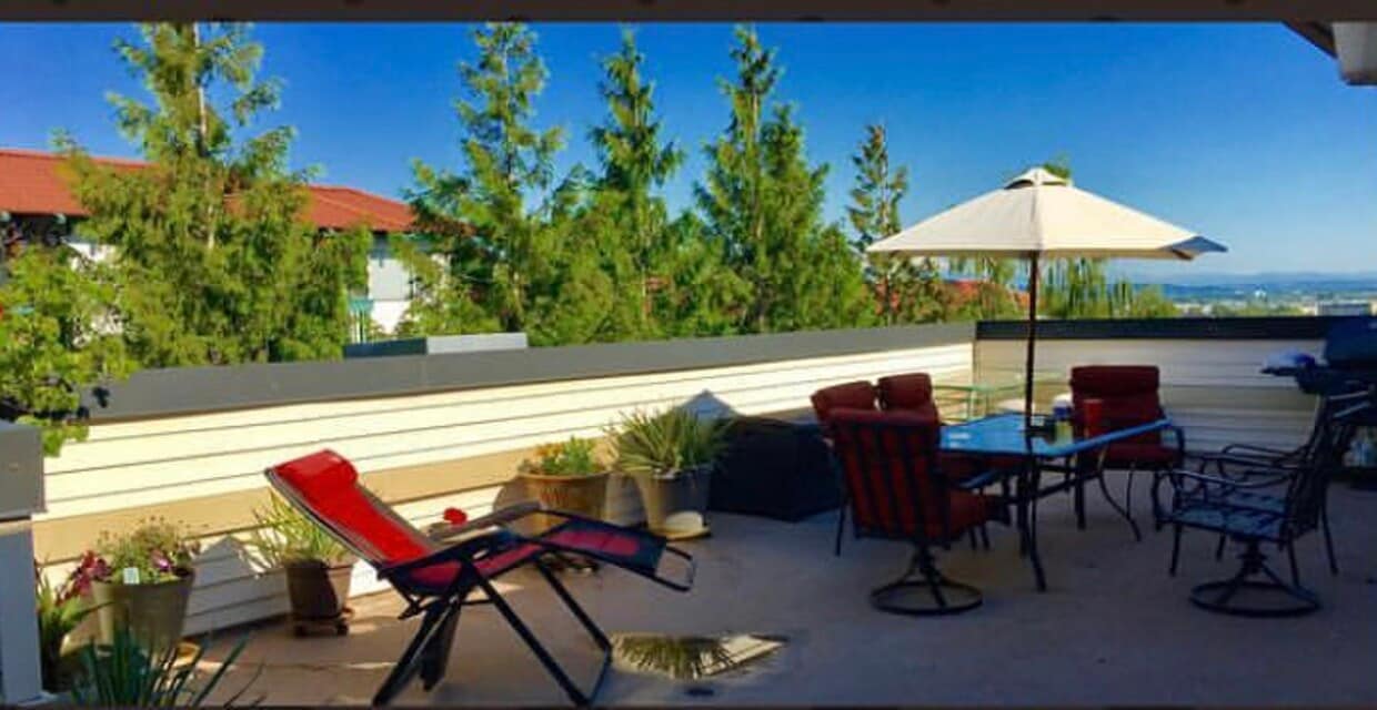 HUGE side patio for the exclusive use of this unit - 15340 Macadam Rd S (Tukwila, WA)