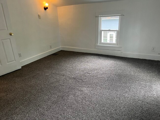 Building Photo - 206 S 7th St Unit B