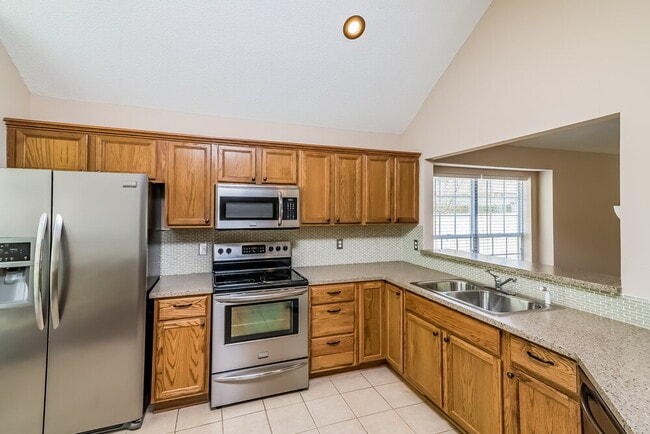Photo - 2204 Joann Dr