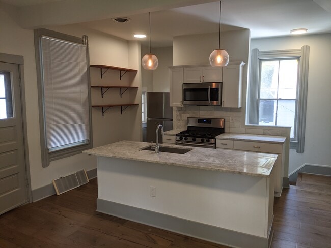 Photo - 3801 Whitman Ave Unit 4