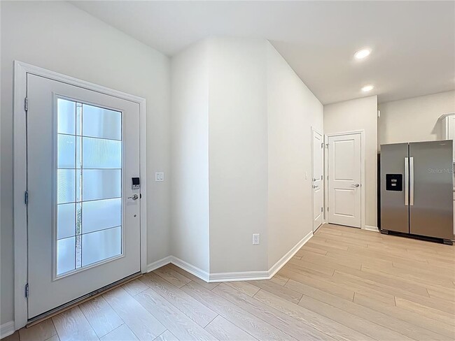 Photo - 431 Meadowland Pt
