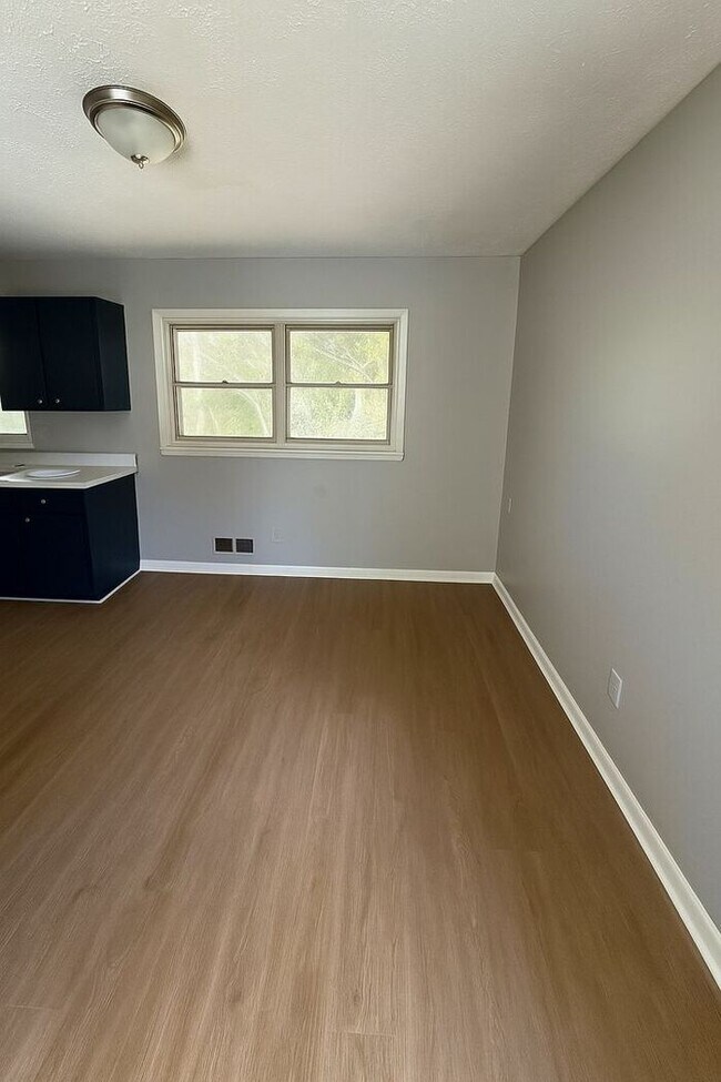 Photo - Charming Split-Level Single-Family Home – 5 Bed | 2 Bath